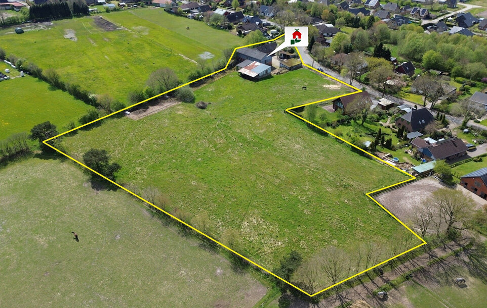 Hofstelle mit 8,9 ha inkl. zwe...